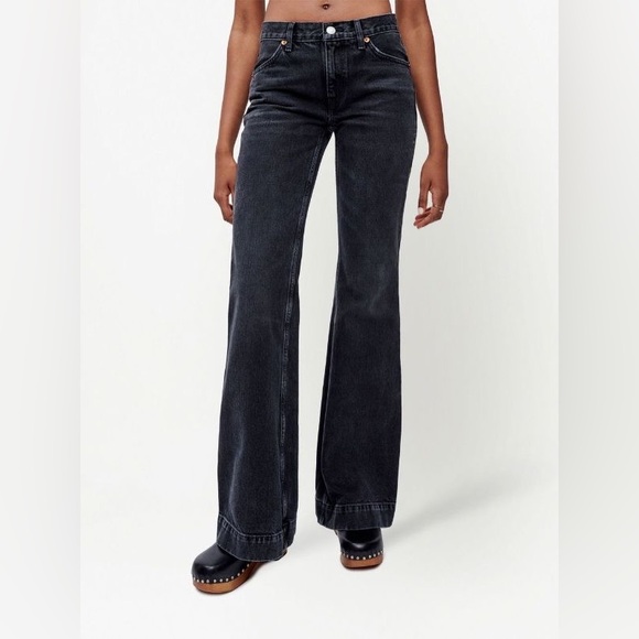 RE/DONE Denim 70’s Mid-Rise Flared Jeans in Black Size 26